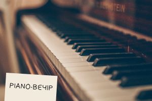 Piano-вечір: Улюблені мелодії під фортепіано фото